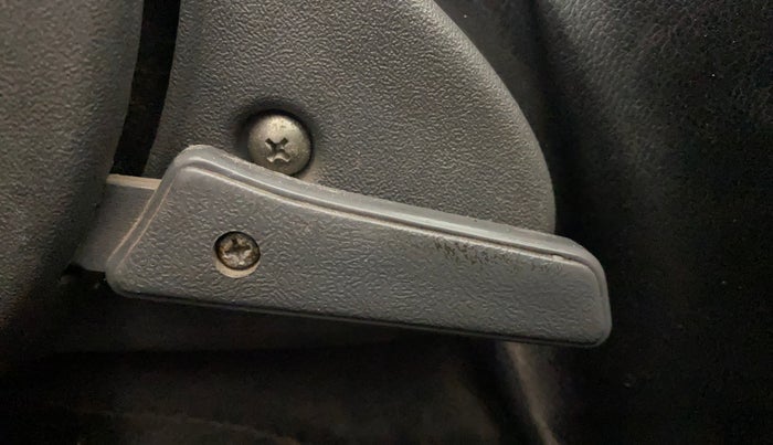 2014 Maruti Alto 800 LXI, Petrol, Manual, 63,515 km, Driver Side Adjustment Panel