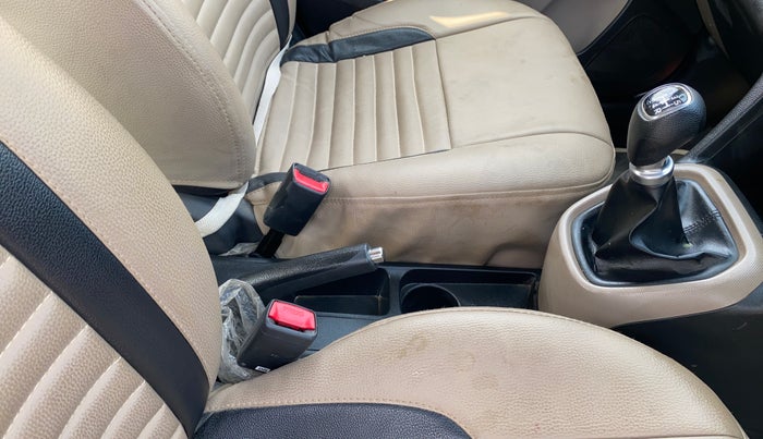 2016 Hyundai Grand i10 SPORTZ 1.2 KAPPA VTVT, Petrol, Manual, 14,572 km, Gear Lever