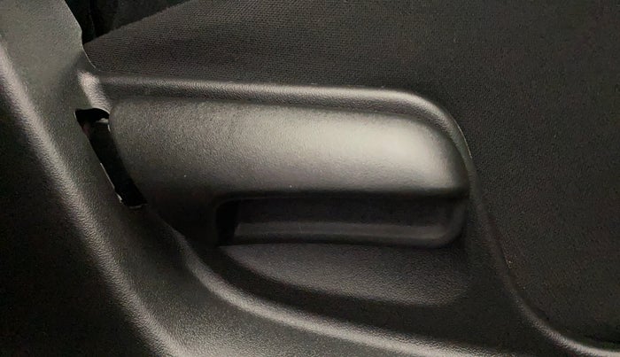 2017 Maruti Swift VXI O, Petrol, Manual, 37,485 km, Driver Side Adjustment Panel