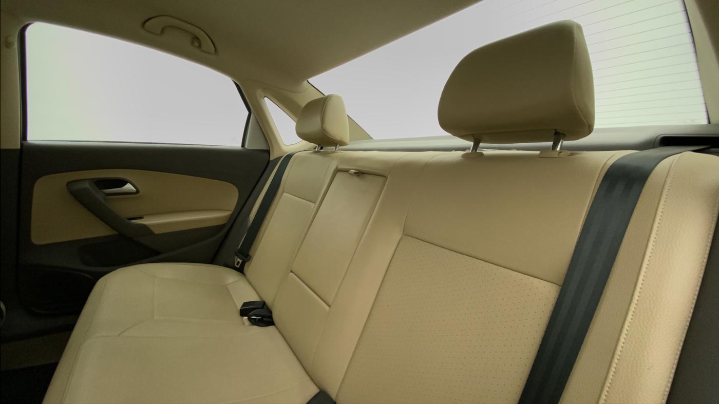 2018 Volkswagen Vento HIGHLINE PLUS 1.2 AT 16 ALLOY, Petrol, Automatic, 43,624 km, Right Side Rear Door Cabin