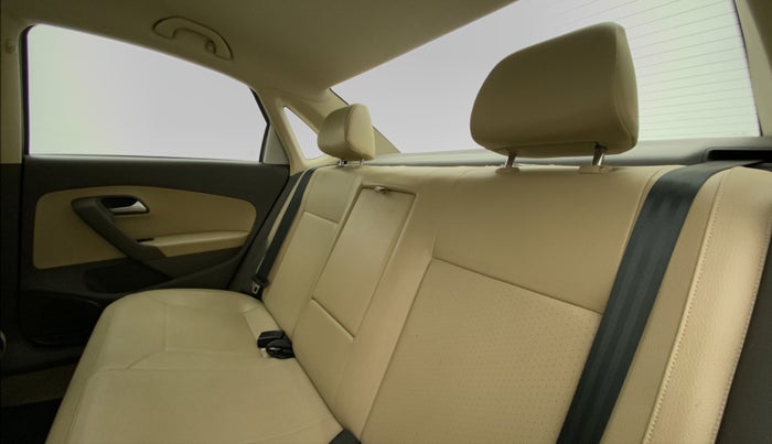 2018 Volkswagen Vento HIGHLINE PLUS 1.2 AT 16 ALLOY, Petrol, Automatic, 43,624 km, Right Side Rear Door Cabin