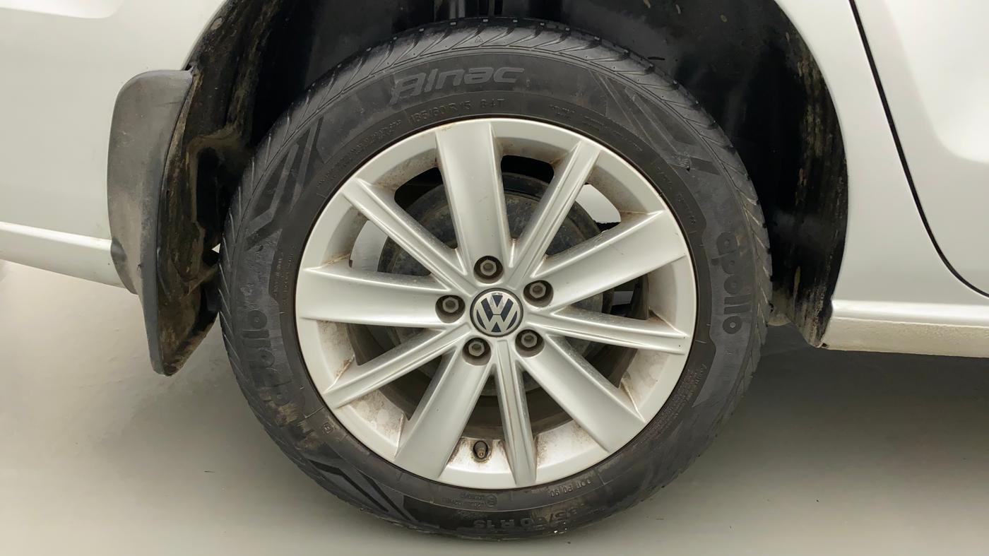 2018 Volkswagen Vento HIGHLINE PLUS 1.2 AT 16 ALLOY, Petrol, Automatic, 43,624 km, Right Rear Wheel