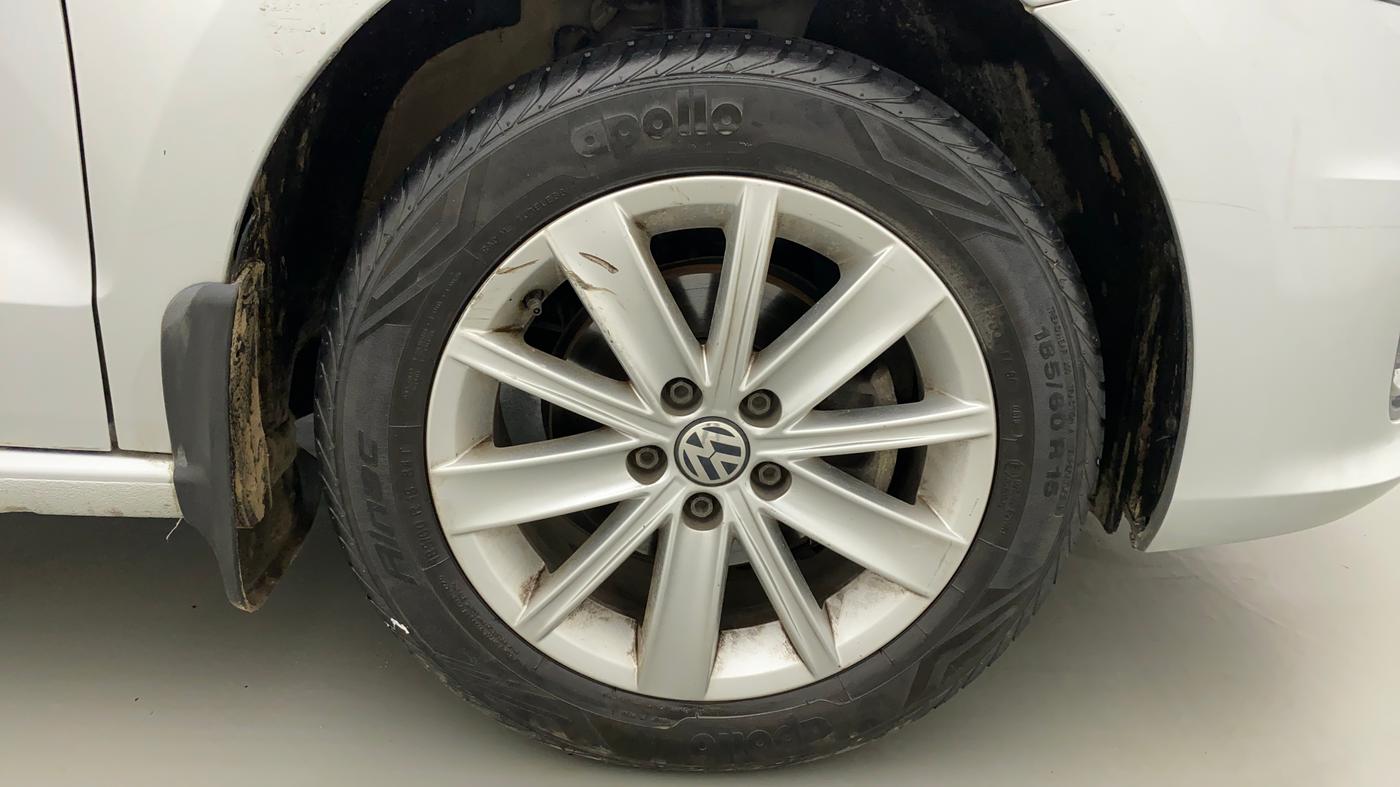 2018 Volkswagen Vento HIGHLINE PLUS 1.2 AT 16 ALLOY, Petrol, Automatic, 43,624 km, Right Front Wheel
