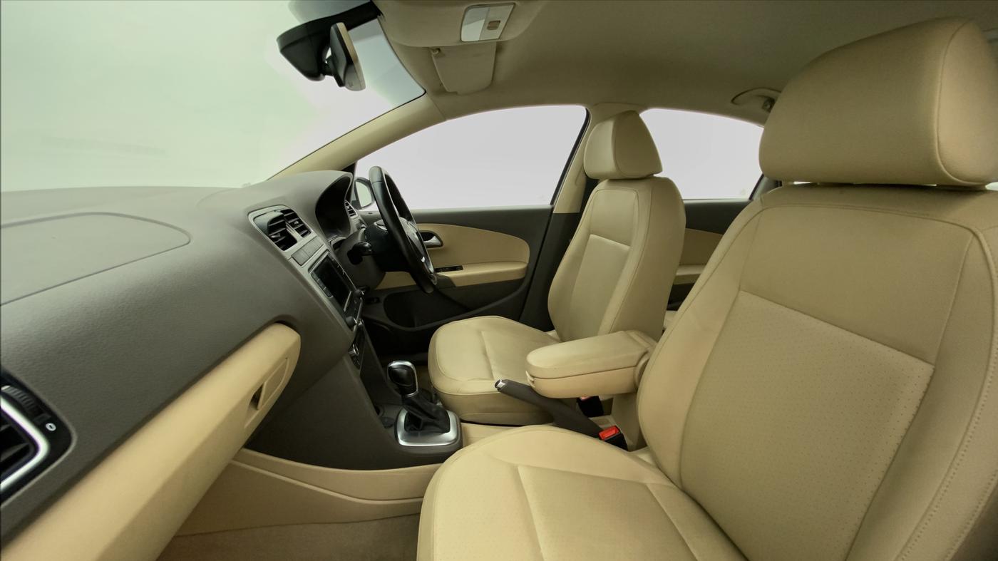 2018 Volkswagen Vento HIGHLINE PLUS 1.2 AT 16 ALLOY, Petrol, Automatic, 43,624 km, Right Side Front Door Cabin