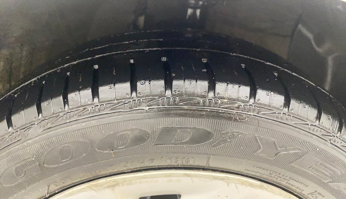2019 Hyundai Grand i10 SPORTZ 1.2 KAPPA VTVT, Petrol, Manual, 38,841 km, Right Front Tyre Tread