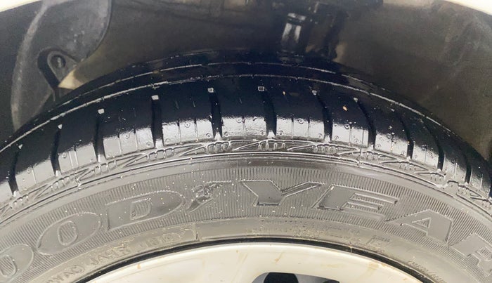 2019 Hyundai Grand i10 SPORTZ 1.2 KAPPA VTVT, Petrol, Manual, 38,841 km, Left Front Tyre Tread