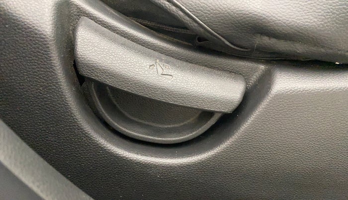 2019 Hyundai Grand i10 SPORTZ 1.2 KAPPA VTVT, Petrol, Manual, 38,841 km, Driver Side Adjustment Panel