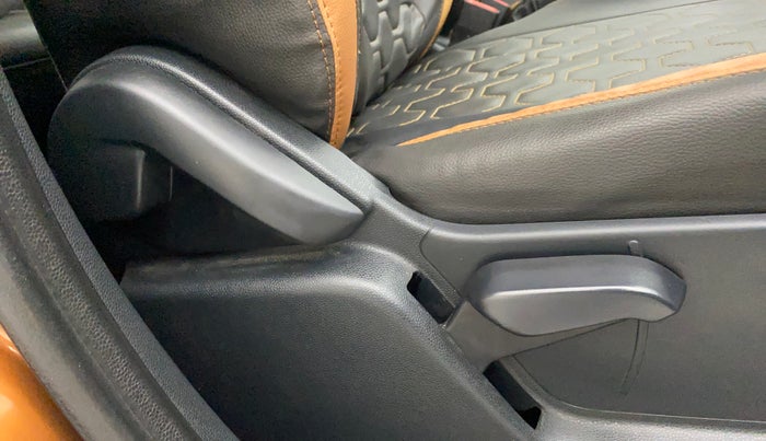2018 Ford Ecosport TITANIUM 1.5L DIESEL, Diesel, Manual, 29,575 km, Driver Side Adjustment Panel