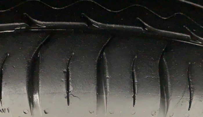 2019 Hyundai Elite i20 ASTA (O) CVT, Petrol, Automatic, 62,415 km, Right Front Tyre Tread