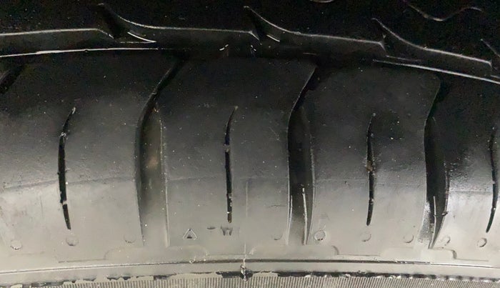 2019 Hyundai Elite i20 ASTA (O) CVT, Petrol, Automatic, 62,415 km, Right Rear Tyre Tread