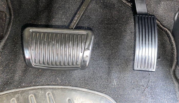 2019 Hyundai Elite i20 ASTA (O) CVT, Petrol, Automatic, 62,415 km, Pedals