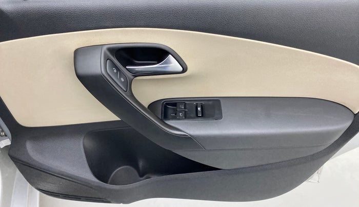 2010 Volkswagen Polo COMFORTLINE 1.2L PETROL, Petrol, Manual, 91,696 km, Driver Side Door Panels Control