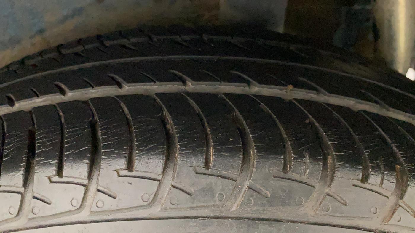 2017 Maruti Celerio ZXI AMT, Petrol, Automatic, 30,232 km, Left Rear Tyre Tread