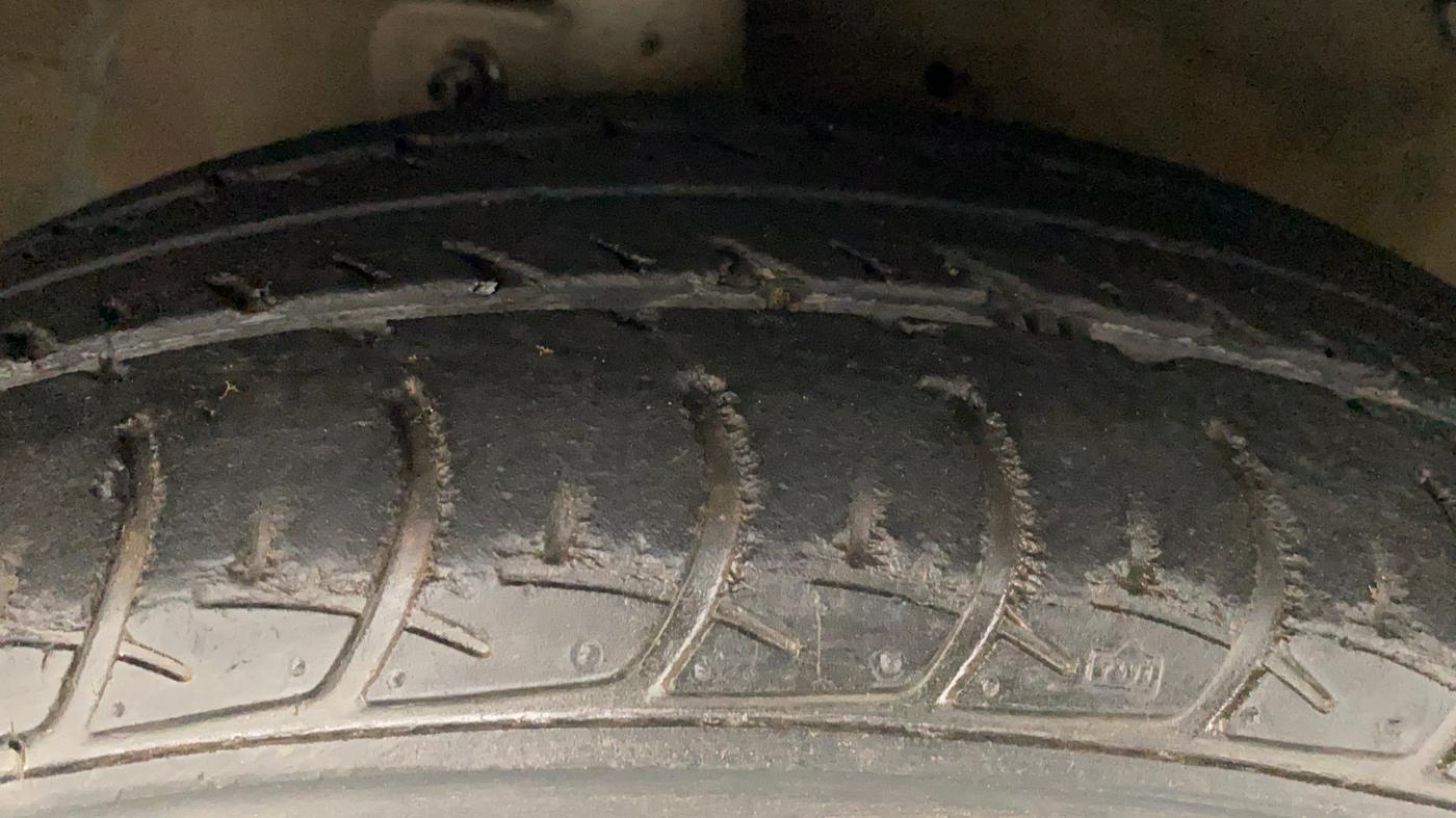 2017 Maruti Celerio ZXI AMT, Petrol, Automatic, 30,232 km, Right Front Tyre Tread