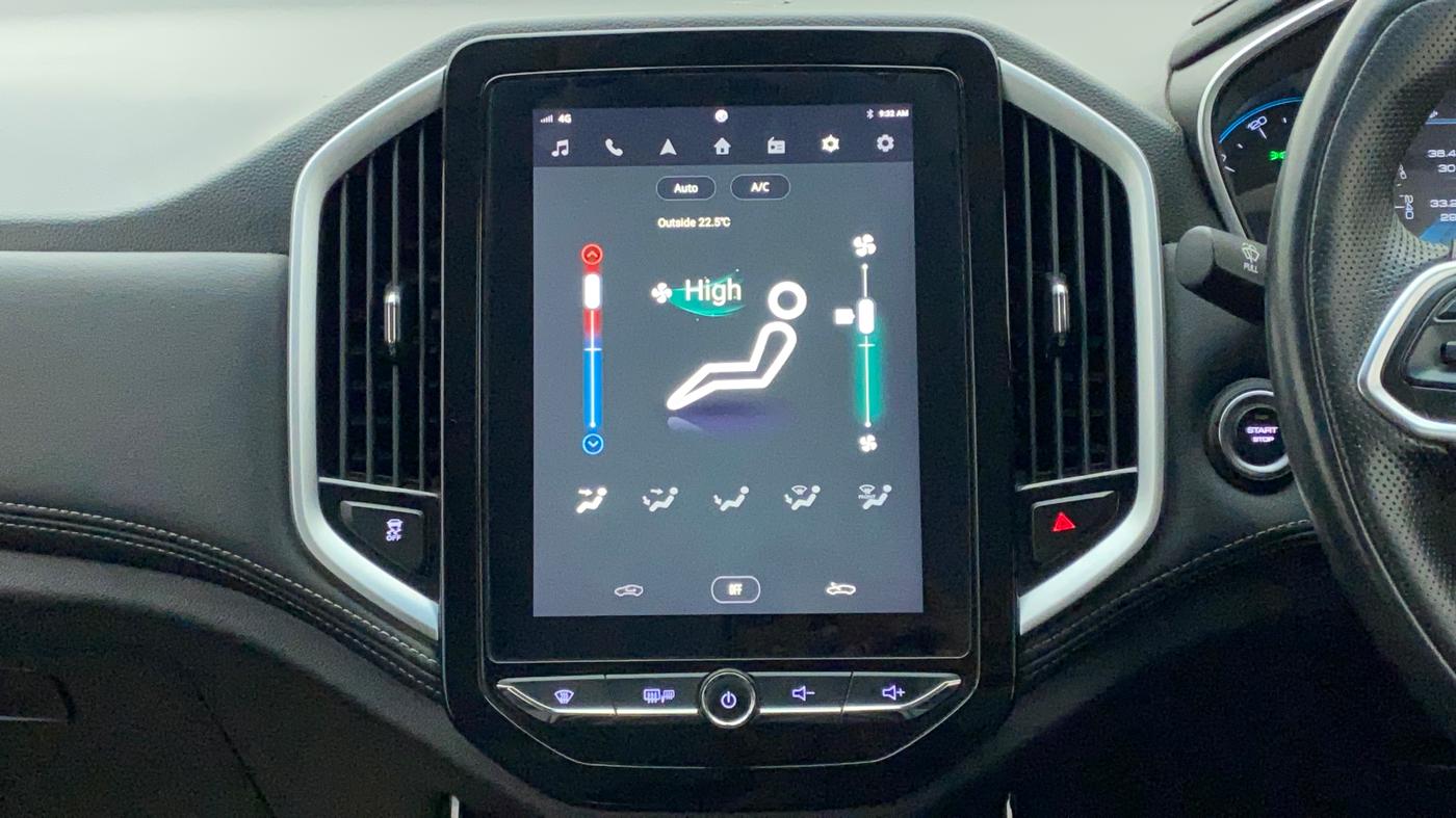 2020 MG HECTOR SHARP 2.0 DIESEL DUAL TONE, Diesel, Manual, 63,301 km, Automatic Climate Control