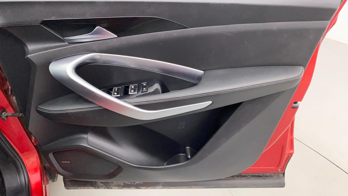 2020 MG HECTOR SHARP 2.0 DIESEL DUAL TONE, Diesel, Manual, 63,301 km, Driver Side Door Panels Control