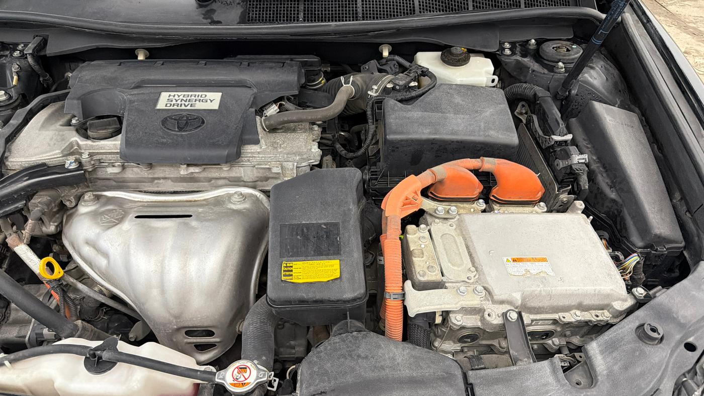 2017 Toyota Camry HYBRID, Hybrid, Automatic, 89,553 km, Engine View - Left