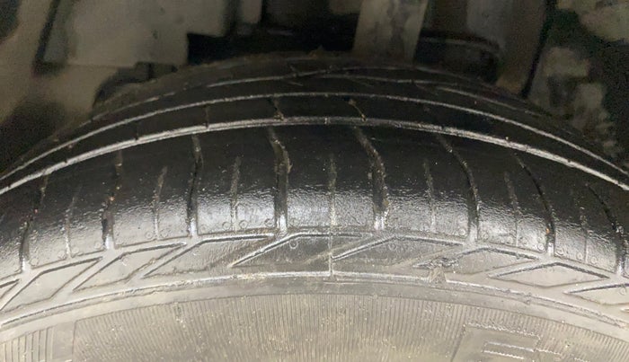 2019 Tata NEXON XZA PLUS PETROL, Petrol, Automatic, 33,515 km, Left Front Tyre Tread