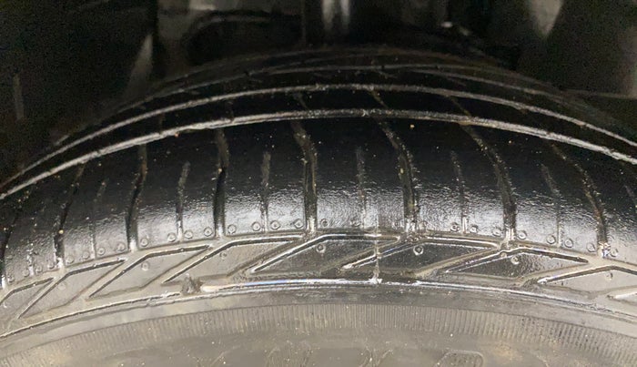 2019 Tata NEXON XZA PLUS PETROL, Petrol, Automatic, 33,515 km, Right Front Tyre Tread