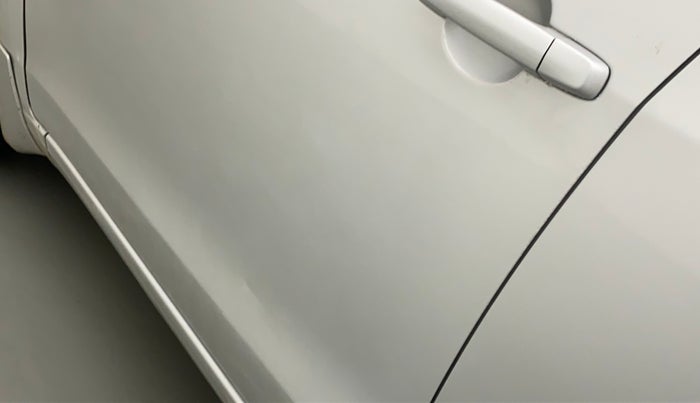 2015 Maruti Ertiga VXI CNG, CNG, Manual, 35,000 km, Front passenger door - Slightly dented