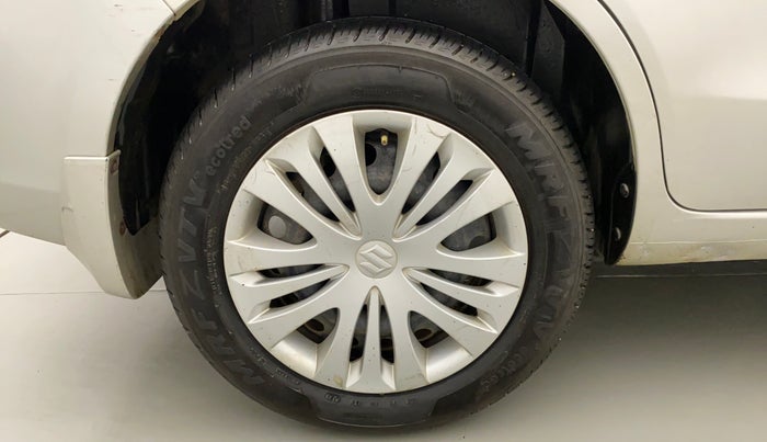 2015 Maruti Ertiga VXI CNG, CNG, Manual, 35,000 km, Right Rear Wheel