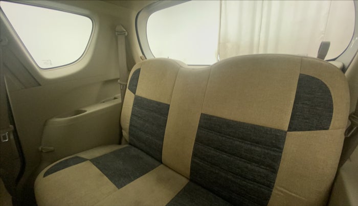 2015 Maruti Ertiga VXI CNG, CNG, Manual, 35,000 km, Third Seat Row ( optional )