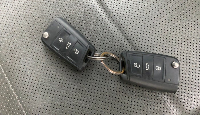 2021 Skoda KUSHAQ STYLE 1.0L TSI AT, Petrol, Automatic, 28,029 km, Key Close Up