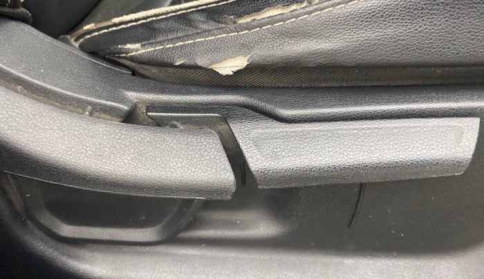 2020 Hyundai NEW I20 ASTA (O) 1.0 TURBO GDI DCT, Petrol, Automatic, 41,392 km, Driver Side Adjustment Panel