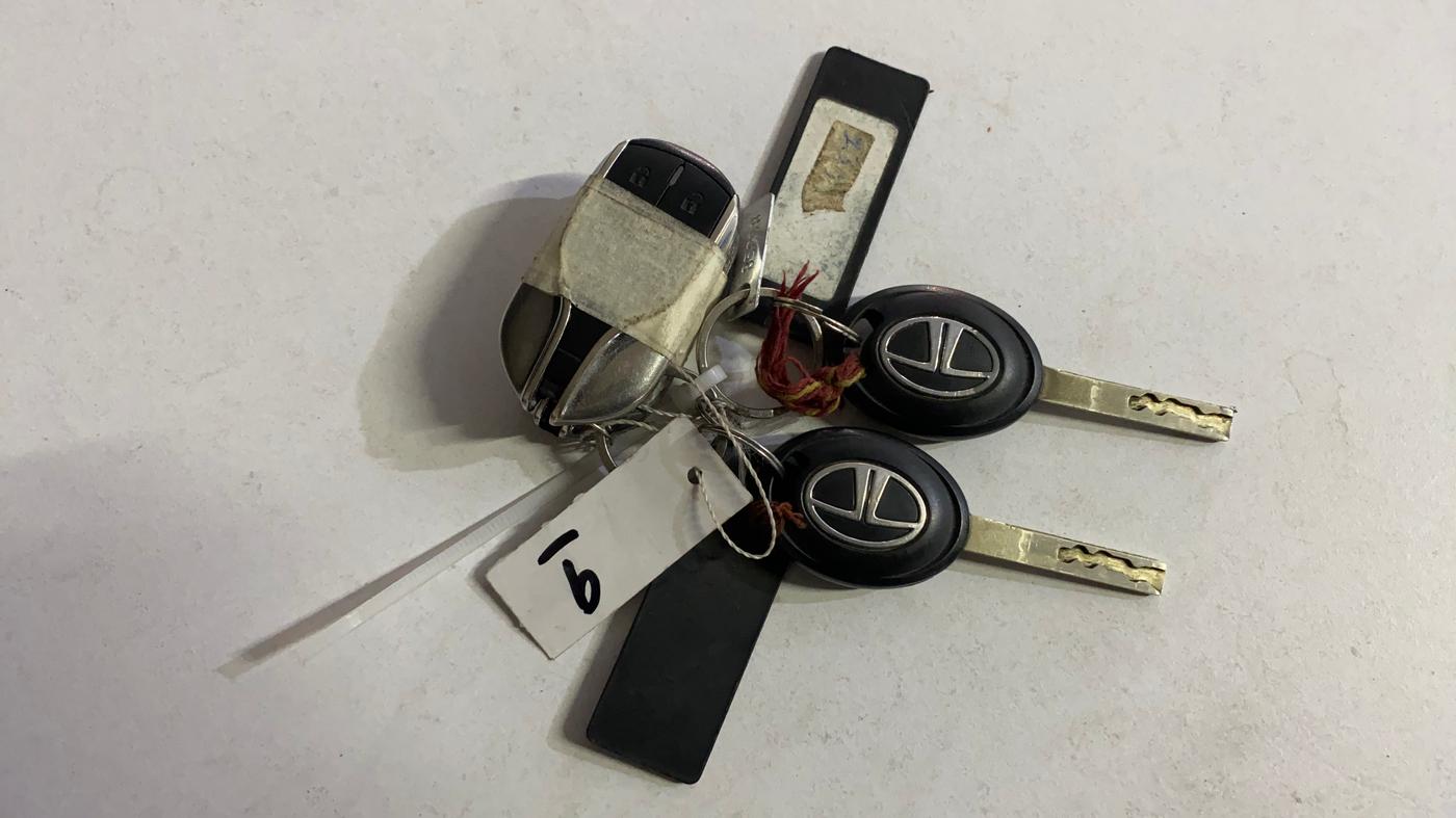 2021 Tata TIGOR XM PETROL, Petrol, Manual, 34,846 km, Key Close Up