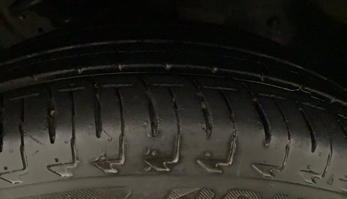 2018 Maruti IGNIS ALPHA 1.2 AMT, Petrol, Automatic, 16,948 km, Right Front Tyre Tread