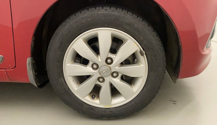 2014 Hyundai Xcent S 1.2, Petrol, Manual, 19,409 km, Right Front Wheel