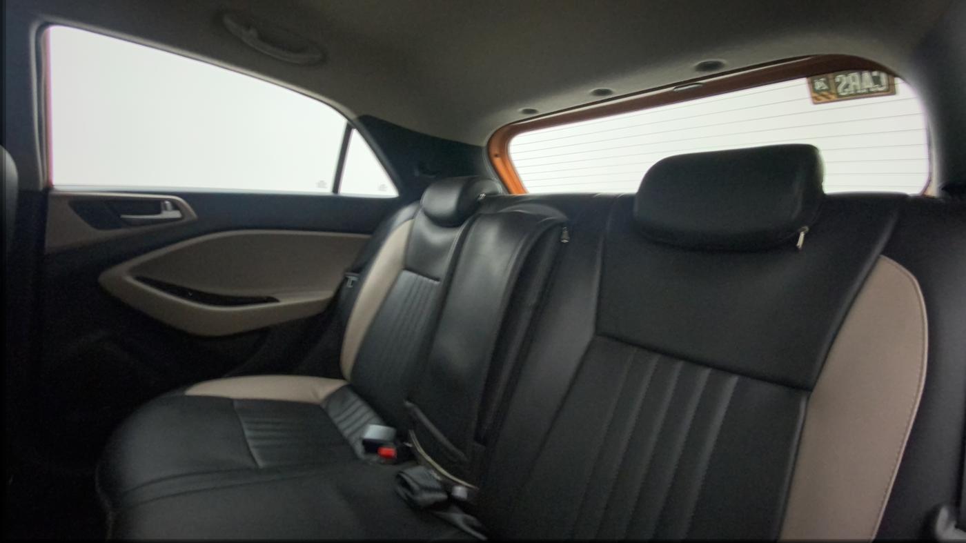2019 Hyundai Elite i20 ASTA 1.4 CRDI (O), Diesel, Manual, 68,080 km, Right Side Rear Door Cabin