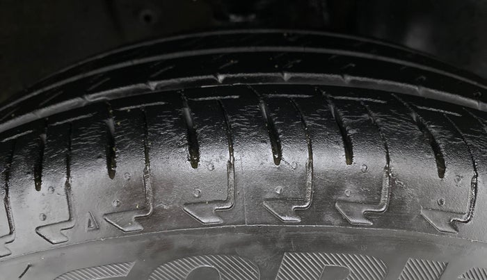 2020 Maruti IGNIS SIGMA 1.2, Petrol, Manual, 20,764 km, Right Front Tyre Tread