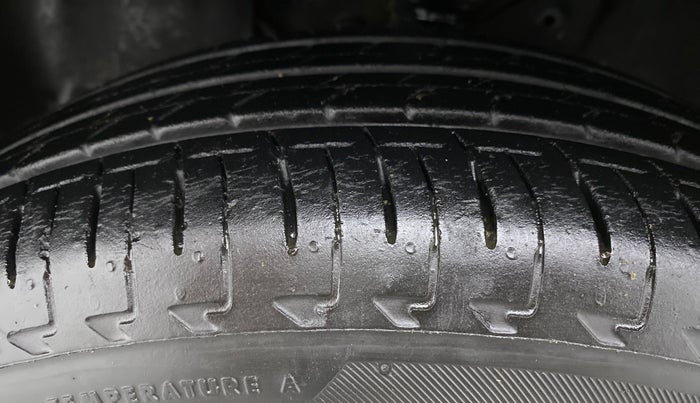 2020 Maruti IGNIS SIGMA 1.2, Petrol, Manual, 20,764 km, Left Front Tyre Tread