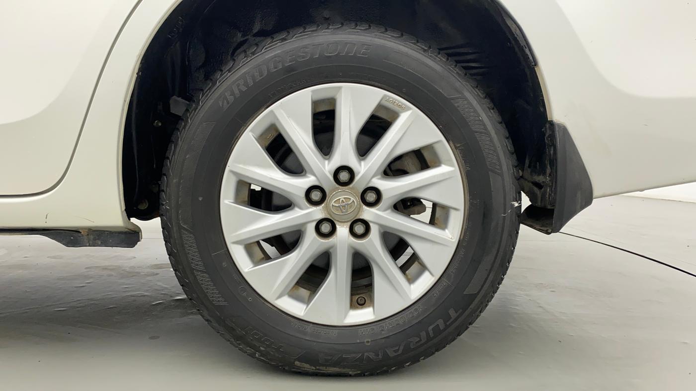2017 Toyota Corolla Altis G, Petrol, Manual, 16,449 km, Left Rear Wheel