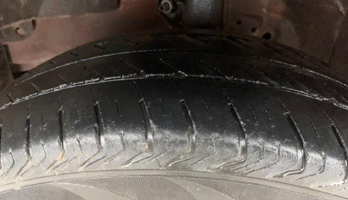 2017 Honda Amaze 1.2L I-VTEC S OPT, Petrol, Manual, 69,498 km, Left Front Tyre Tread