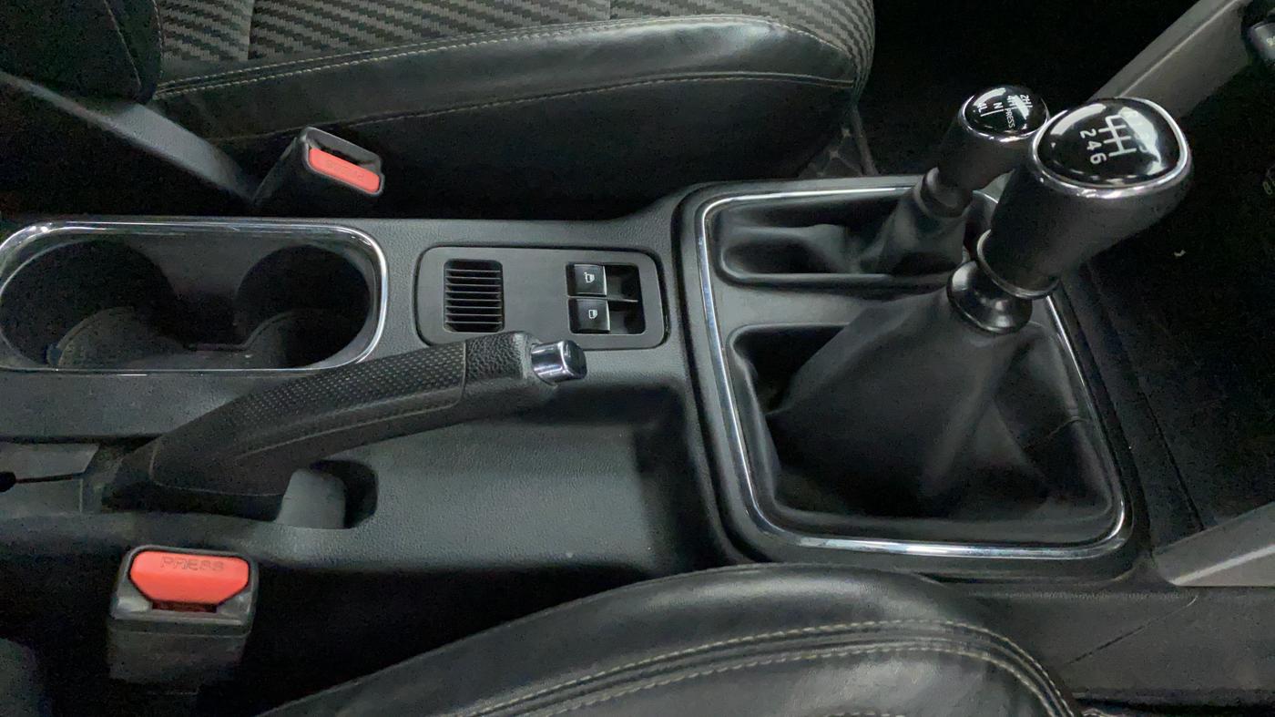 2020 Mahindra Thar LX HARD TOP 4WD MT, Diesel, Manual, 36,304 km, Gear Lever