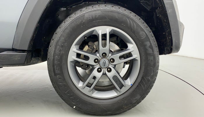 2020 Mahindra Thar LX HARD TOP 4WD MT, Diesel, Manual, 36,304 km, Right Front Wheel