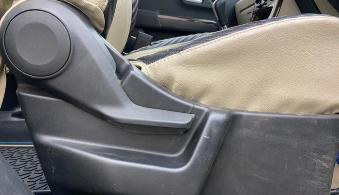 2021 Maruti New Wagon-R VXI (O) 1.2 AMT, Petrol, Automatic, 53,371 km, Driver Side Adjustment Panel