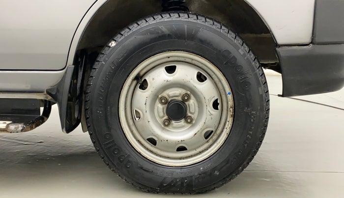 2018 Maruti Eeco 5 STR CNG WITH AC PLUSHTR, CNG, Manual, 67,576 km, Right Front Wheel