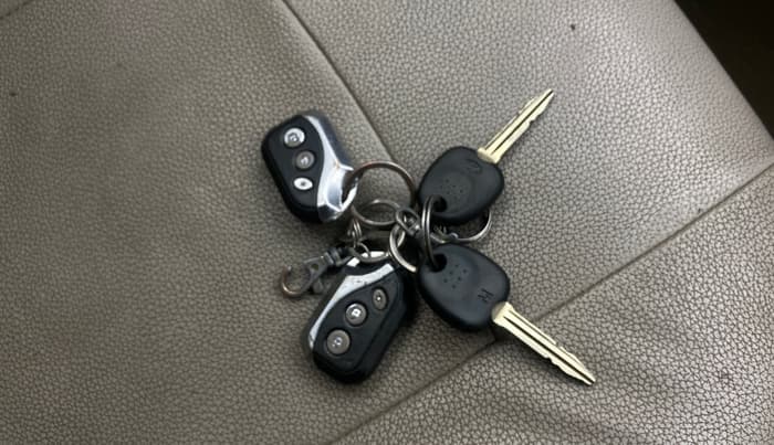 2013 Hyundai i10 SPORTZ 1.2 AT, Petrol, Automatic, 84,378 km, Key Close Up