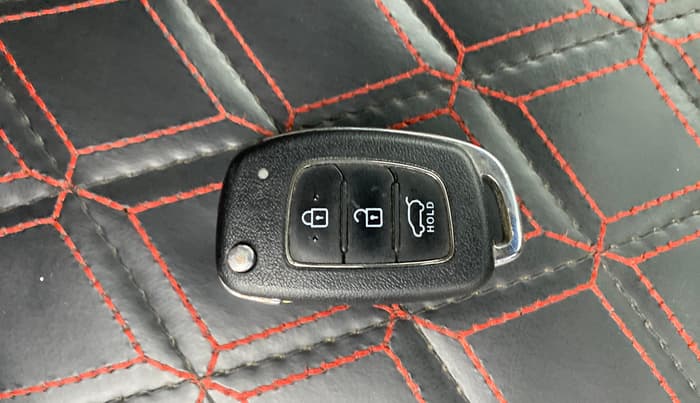 2021 Hyundai NEW I20 SPORTZ 1.2 AT, Petrol, Automatic, 40,248 km, Key Close Up