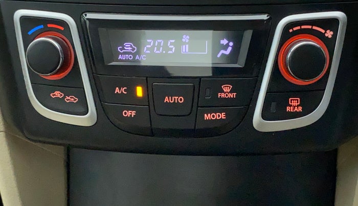 2017 Maruti Ciaz ZXI, Petrol, Manual, 42,387 km, Automatic Climate Control