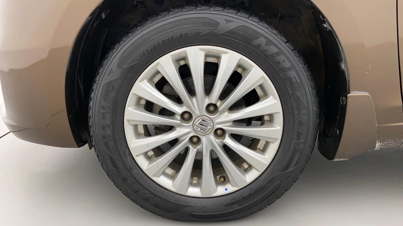 2017 Maruti Ciaz ZXI, Petrol, Manual, 42,387 km, Left Front Wheel
