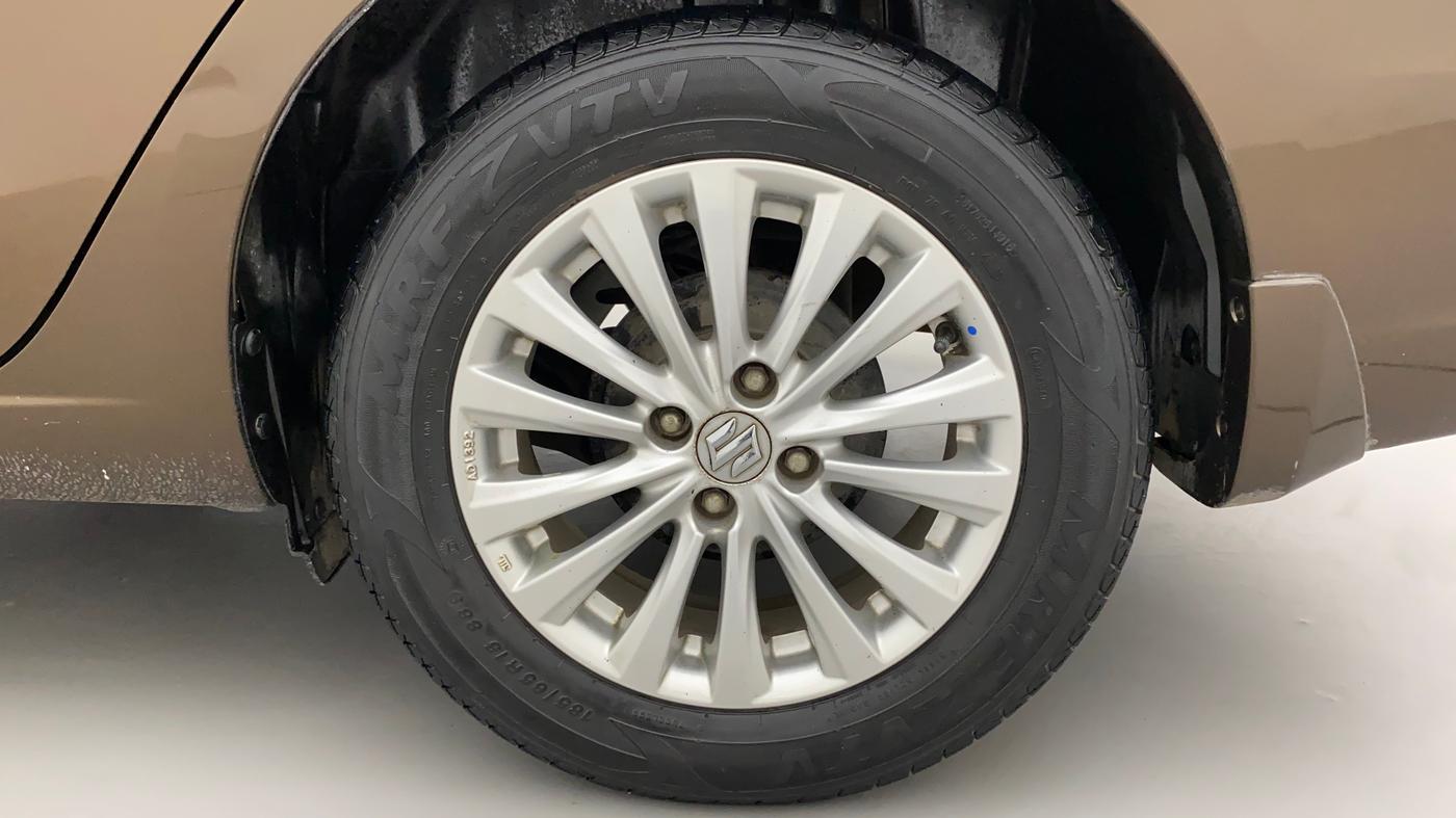 2017 Maruti Ciaz ZXI, Petrol, Manual, 42,387 km, Left Rear Wheel