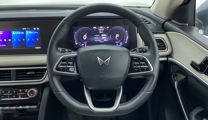 2021 Mahindra XUV700 AX 7 LUXURY P AT 7 STR, Petrol, Automatic, 9,178 km, Steering Wheel Close Up