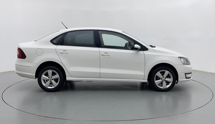 2017 Skoda Rapid 1.5 TDI AT AMBITION, Diesel, Automatic, 40,516 km, Right Side