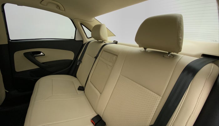2017 Skoda Rapid 1.5 TDI AT AMBITION, Diesel, Automatic, 40,516 km, Right Side Rear Door Cabin