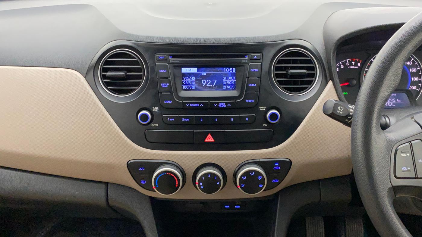 2015 Hyundai Grand i10 SPORTZ 1.2 KAPPA VTVT, Petrol, Manual, 41,562 km, Air Conditioner