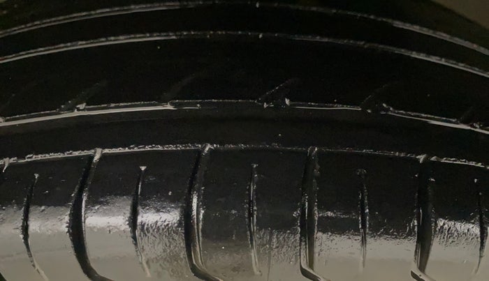 2013 Maruti Zen Estilo LXI, Petrol, Manual, 63,257 km, Left Front Tyre Tread